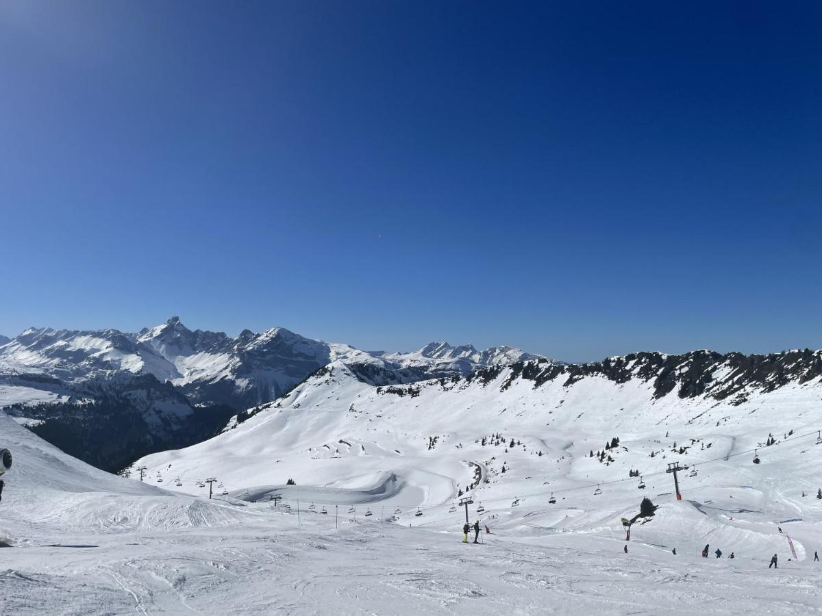 Appartement En Hyper Centre De Samoëns Dış mekan fotoğraf