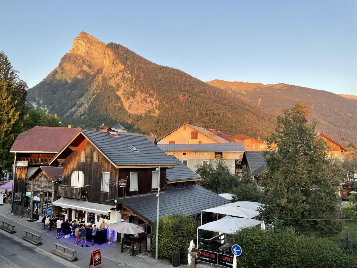 Appartement En Hyper Centre De Samoëns Dış mekan fotoğraf